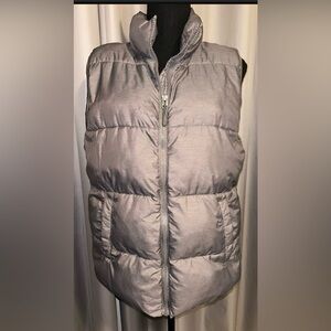 HeatKeep gray puffer vest size Womens medium